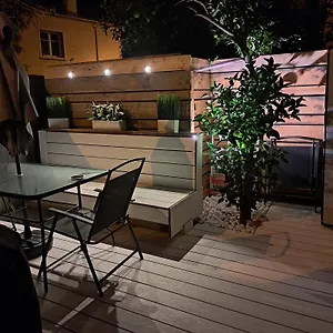 Séduisant Avec Cour Privative La Crau