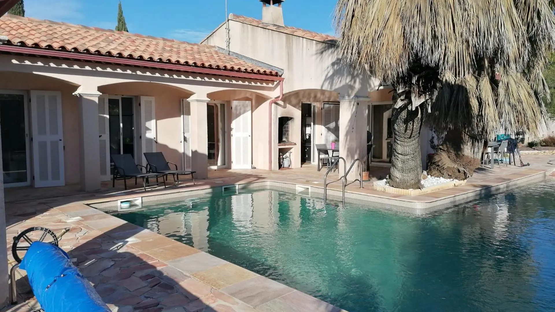 Villa De Vacances A Proximite D'Hyeres La Crau 0*,  France